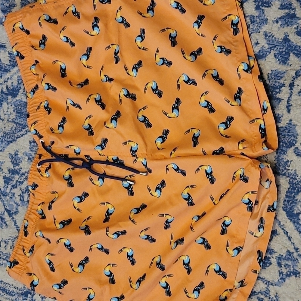 Crown & Ivy sz XXL Tucan bird swim trunks SW33